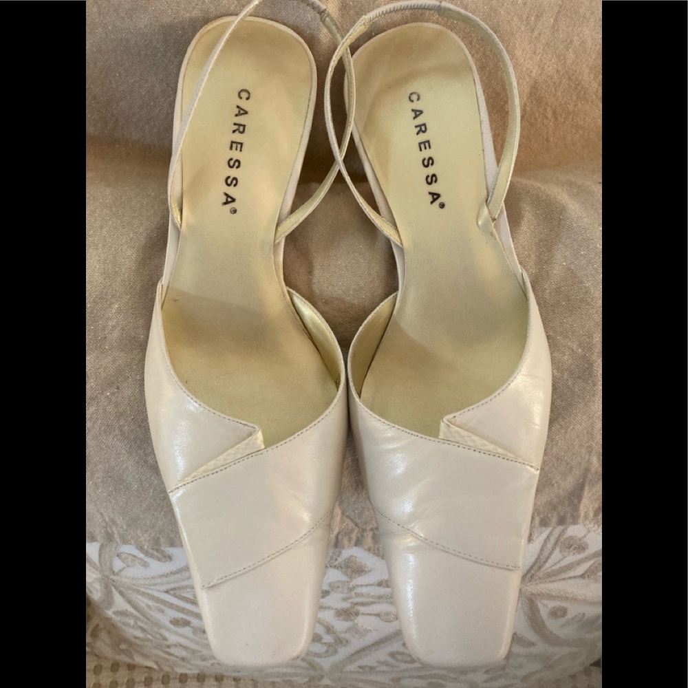 Caressa vintage, leather, sling-back heels